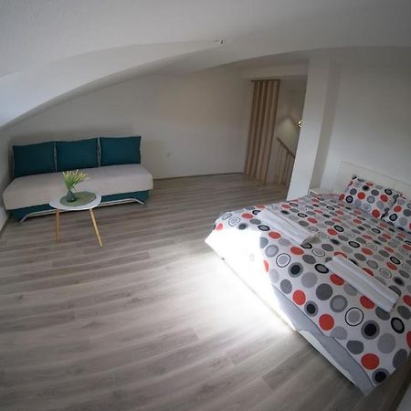 Apartmani Ivkovic+ 트레빈예 외부 사진