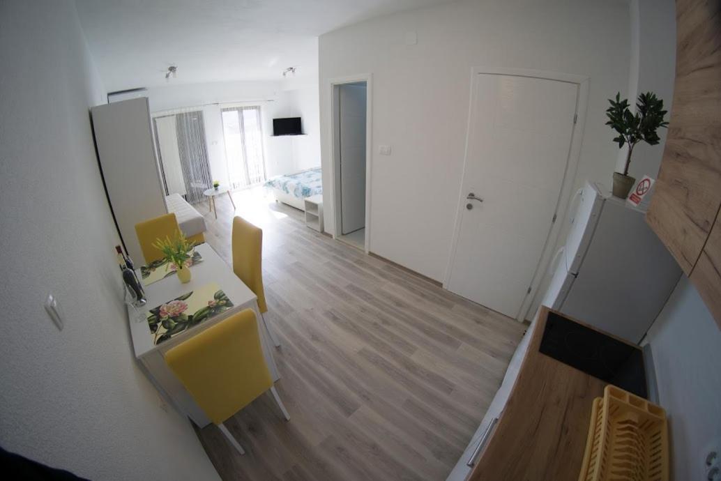 Apartmani Ivkovic+ 트레빈예 외부 사진