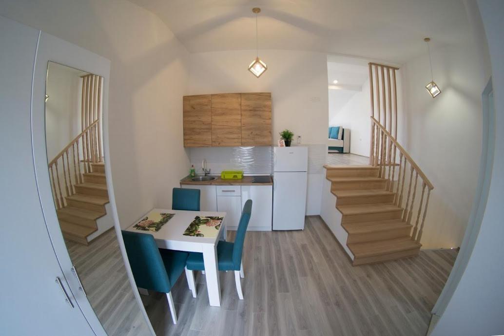 Apartmani Ivkovic+ 트레빈예 외부 사진